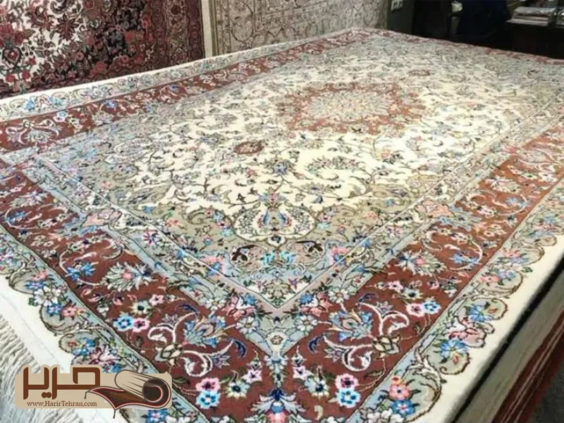 تصویر فرش نائین اصل با طراحی خاص - قالیشویی حریرتهران